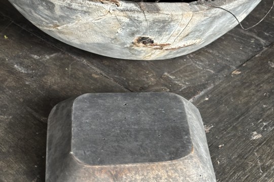 Set van 2 vierkante houten schaaltjes